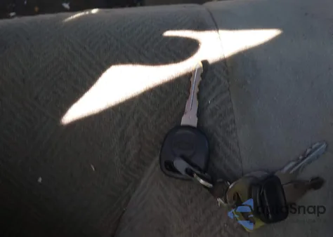 2001 Chevrolet Impala z USA, uszkodzony, nr VIN 2G1WF52E219209206